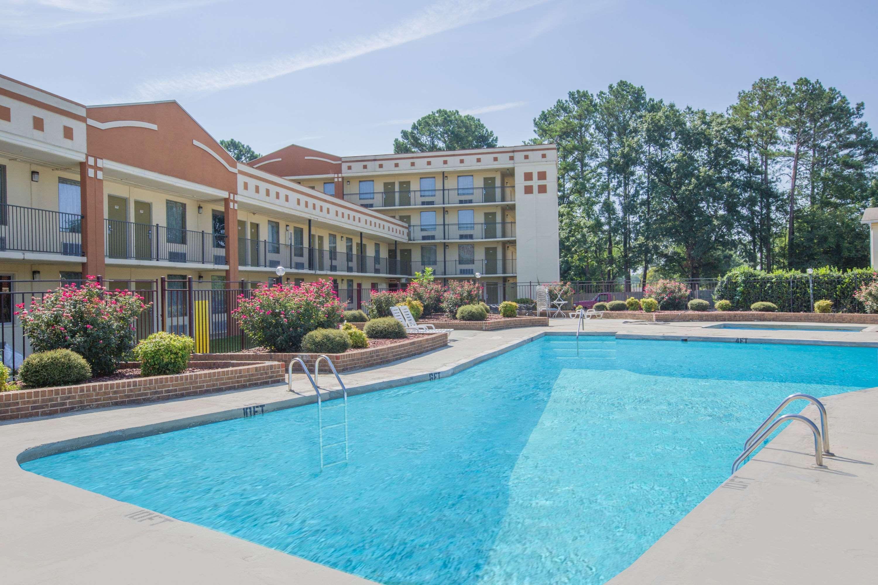 Super 8 By Wyndham Jasper Hotel Exterior foto